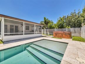 3213 Dover Rd, Pompano Beach FL 33062