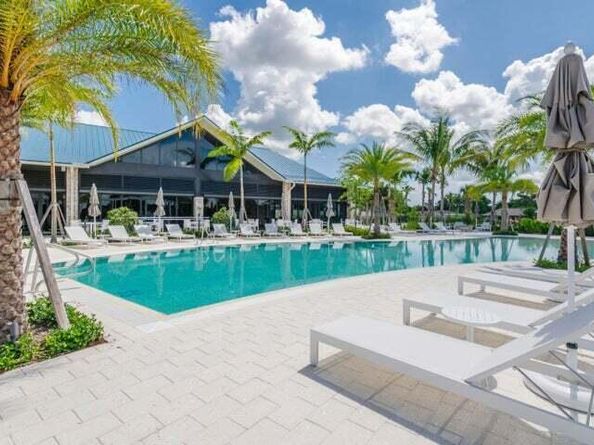 12829 Briarlake Drive 204, Palm Beach Gardens FL 33418