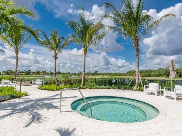 12829 Briarlake Drive 204, Palm Beach Gardens FL 33418