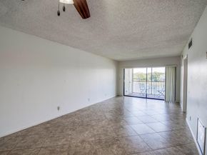 12829 Briarlake Drive 204, Palm Beach Gardens FL 33418