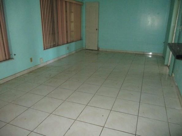 4595 NW 43rd Ct, Lauderdale Lakes FL 33319