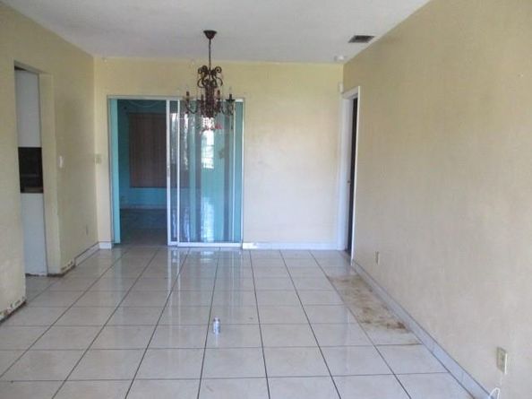 4595 NW 43rd Ct, Lauderdale Lakes FL 33319