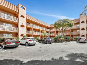 9861 Sunrise Lakes Blvd 303, Sunrise FL 33322