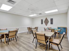 9861 Sunrise Lakes Blvd 303, Sunrise FL 33322