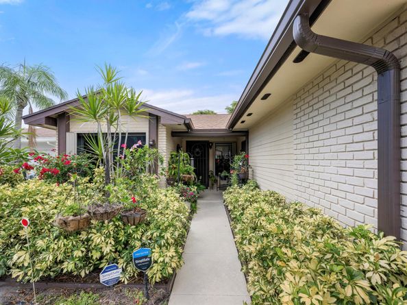 1 Danby Place, Boynton Beach FL 33426