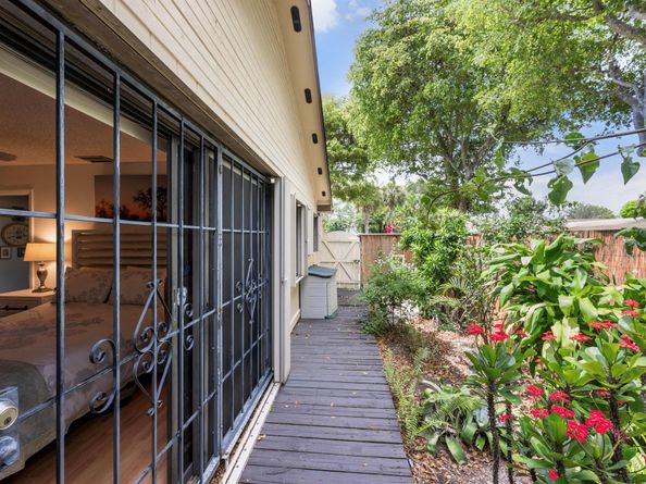 1 Danby Place, Boynton Beach FL 33426