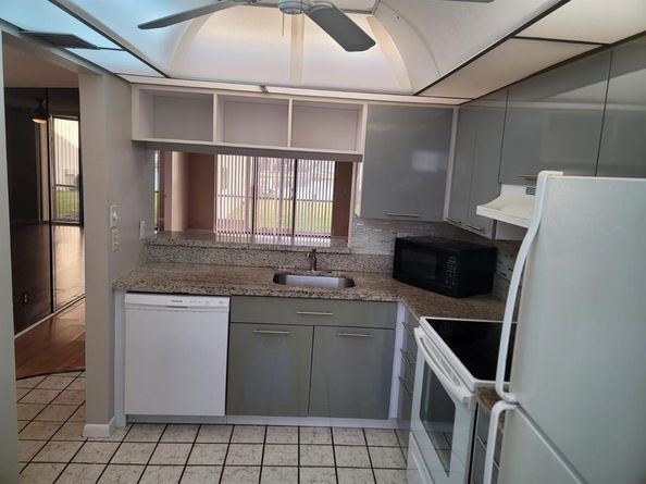 Undisclosed Address #FX-10504764, Pembroke Pines FL 33026