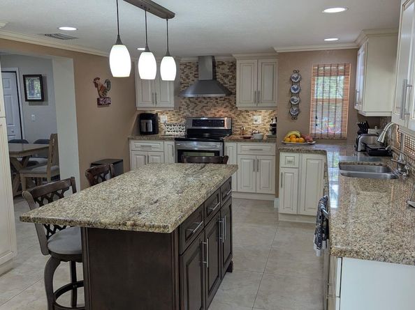 12200 SW 51st St, Miami FL 33175