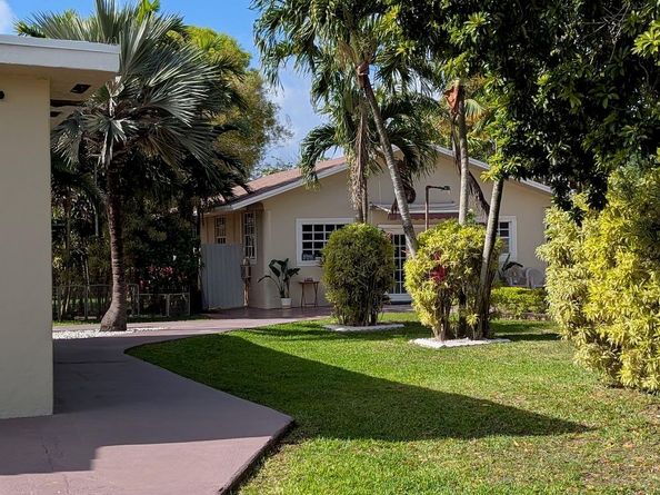 12200 SW 51st St, Miami FL 33175