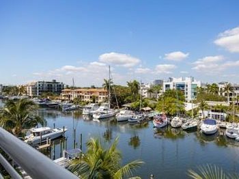 151 Isle Of Venice Dr