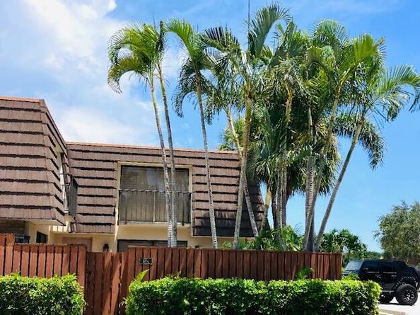 1714 17th Court, Jupiter FL 33477