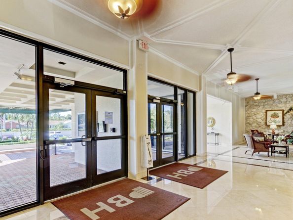 5600 N Flagler Drive 605, West Palm Beach FL 33407