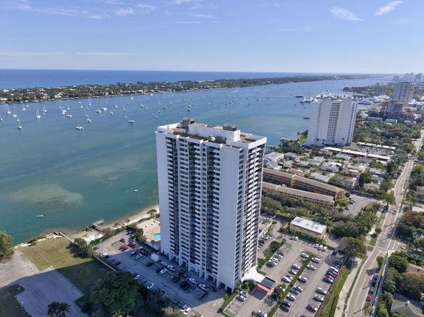 5600 N Flagler Drive 605, West Palm Beach FL 33407