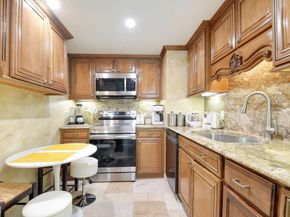 5600 N Flagler Drive 605, West Palm Beach FL 33407