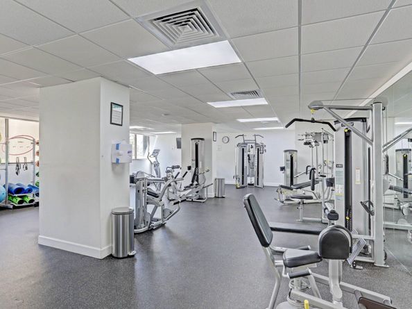 5600 N Flagler Drive 605, West Palm Beach FL 33407