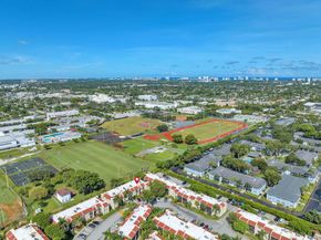 5300 NE 6th Ave E16, Fort Lauderdale FL 33334