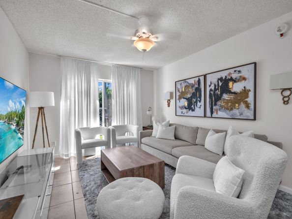 5300 NE 6th Ave E16, Fort Lauderdale FL 33334