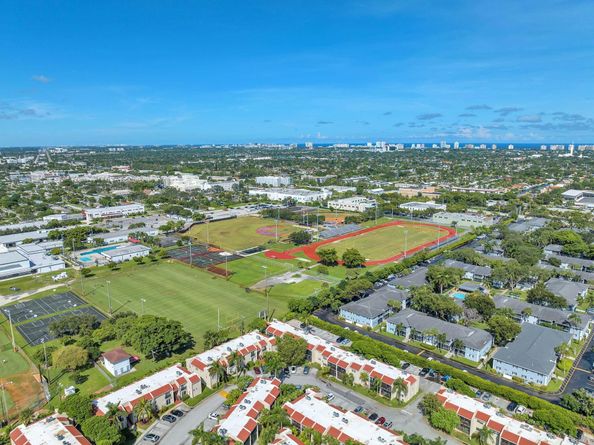 5300 NE 6th Ave E16, Fort Lauderdale FL 33334