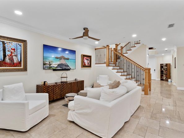 220 NE 15th  Ave 220, Fort Lauderdale FL 33301