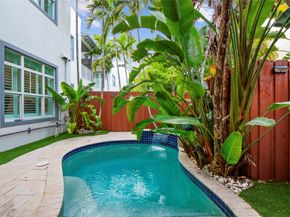 220 NE 15th  Ave 220, Fort Lauderdale FL 33301