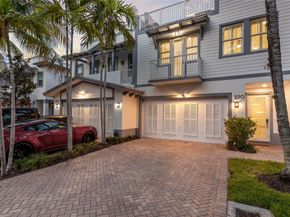 220 NE 15th  Ave 220, Fort Lauderdale FL 33301