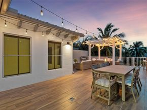 220 NE 15th  Ave 220, Fort Lauderdale FL 33301