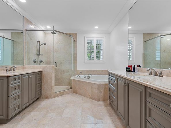 220 NE 15th  Ave 220, Fort Lauderdale FL 33301