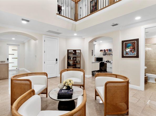 220 NE 15th  Ave 220, Fort Lauderdale FL 33301