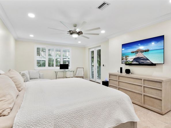 220 NE 15th  Ave 220, Fort Lauderdale FL 33301