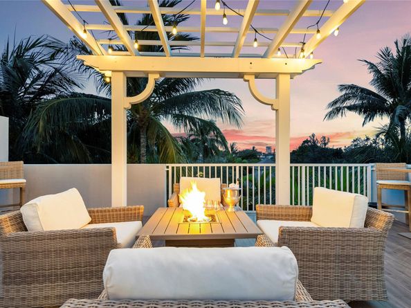 220 NE 15th  Ave 220, Fort Lauderdale FL 33301