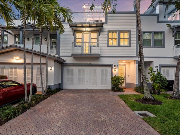 220 NE 15th  Ave 220, Fort Lauderdale FL 33301