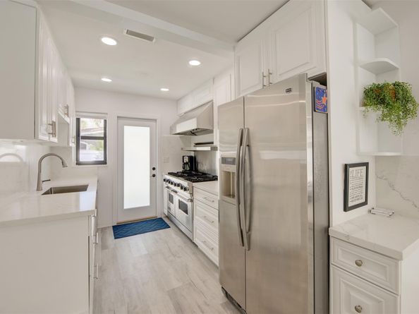 3208 Dow St, Pompano Beach FL 33062