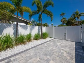 3208 Dow St, Pompano Beach FL 33062