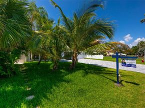 3208 Dow St, Pompano Beach FL 33062