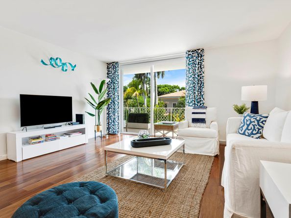 354 Chilean Avenue 3e, Palm Beach FL 33480