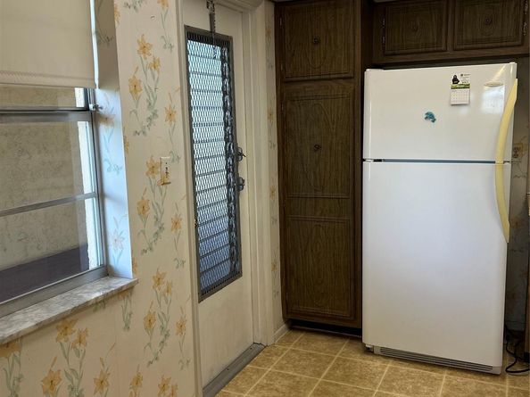4191 NW 41st St 312, Lauderdale Lakes FL 33319