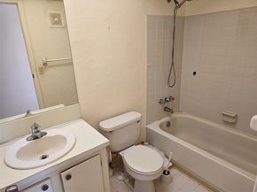 11440 NW 46th Pl, Sunrise FL 33323