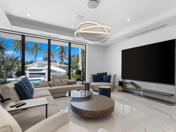 2519 Lucille Dr, Fort Lauderdale FL 33316