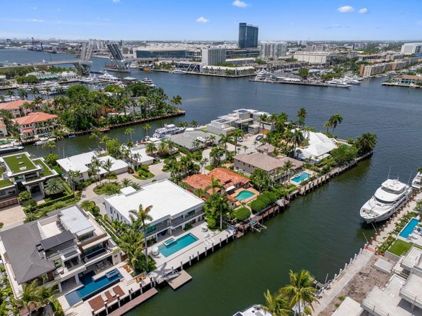 2519 Lucille Dr, Fort Lauderdale FL 33316