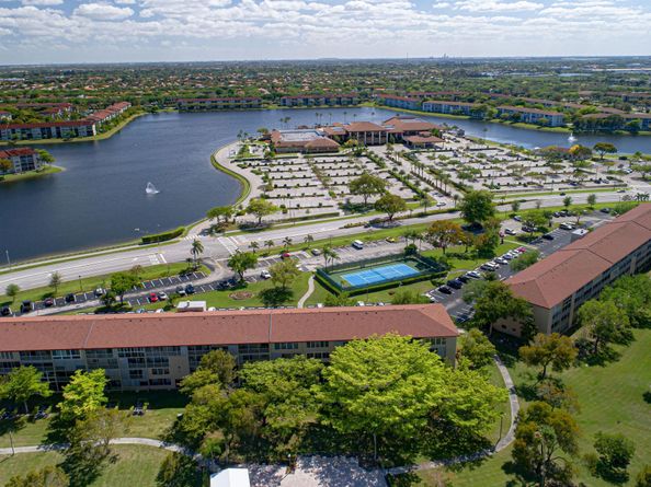 1200 SW 124th Ter 404 O, Pembroke Pines FL 33027