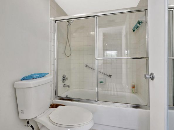 1200 SW 124th Ter 404 O, Pembroke Pines FL 33027
