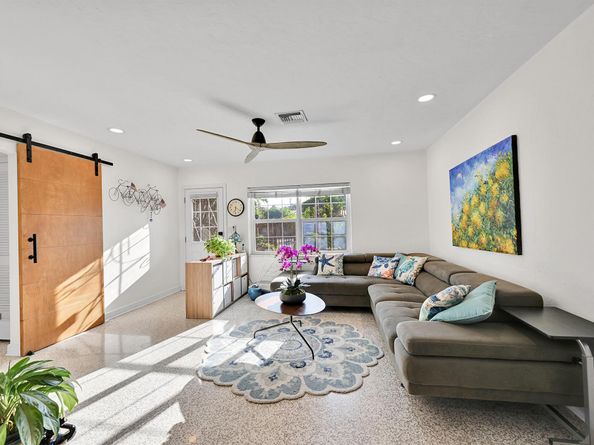 1212 NE 17th Avenue, Fort Lauderdale FL 33304