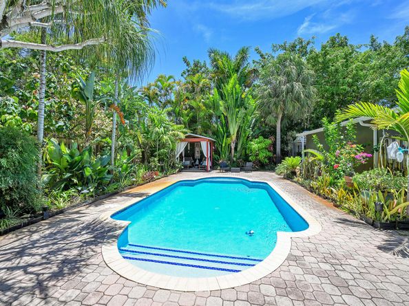 1212 NE 17th Avenue, Fort Lauderdale FL 33304