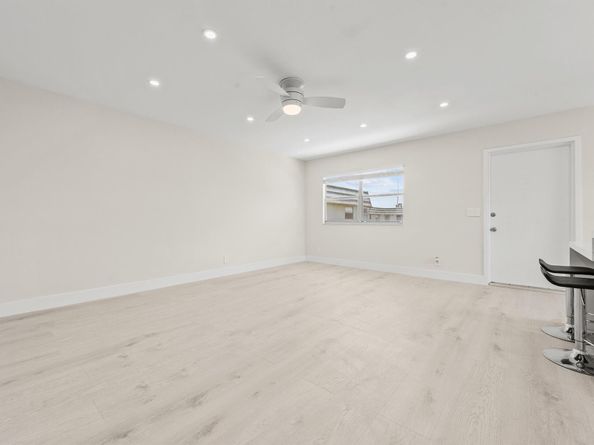 653 Monaco N, Delray Beach FL 33446