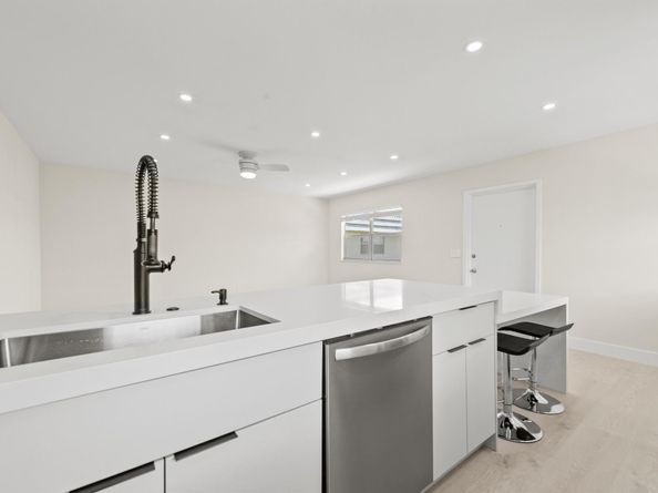 653 Monaco N, Delray Beach FL 33446