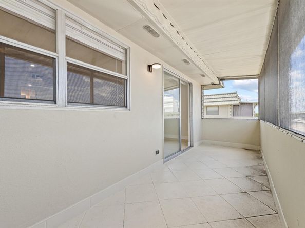 653 Monaco N, Delray Beach FL 33446