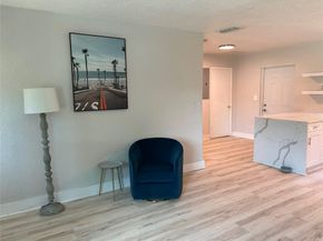 561 NE 61st St, Oakland Park FL 33334