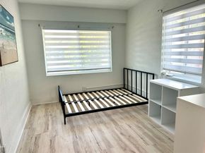 561 NE 61st St, Oakland Park FL 33334