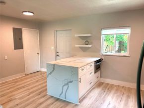 561 NE 61st St, Oakland Park FL 33334