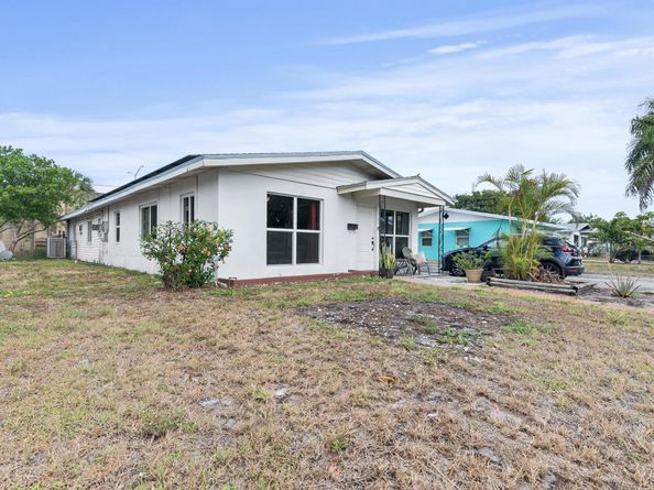 933 S Ridge Street, Lake Worth Beach FL 33460
